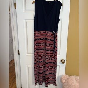 Enfocus Studio Navy and Coral Patterned Maxi Dress. Size 16W. EUC